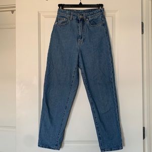 H&M loose mom jeans